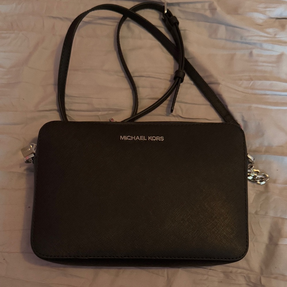 Michael Kors Elegant Black Crossbody Bag